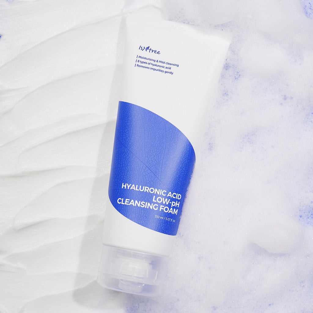 ISNTREE Hyaluronic Acid Low-pH Cleansing Foam